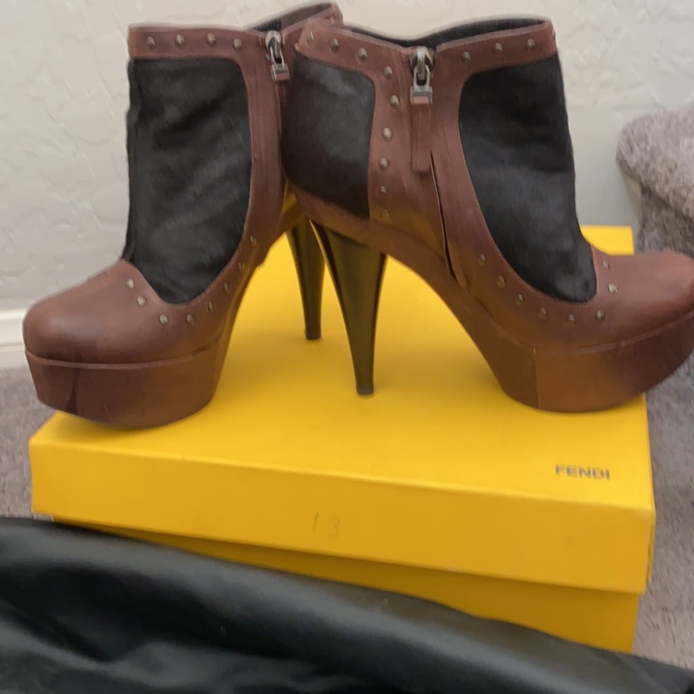 FENDI Boots SIZE EU 38 - Picture 3 of 9